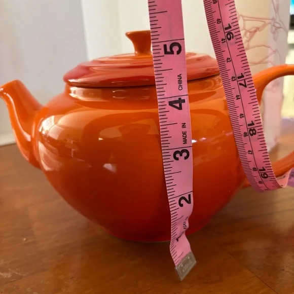 Le Creuset stoneware orange-red flame teapot with stainless steel strainer - Picture 15 of 16